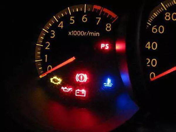 汽车电瓶长宽多少好呢 汽车电瓶长宽多少好呢