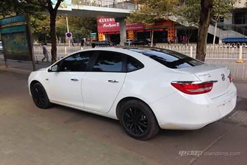 汽车玻璃弧度多少