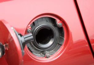 汽车油箱油量多少正常 汽车油箱油量多少正常