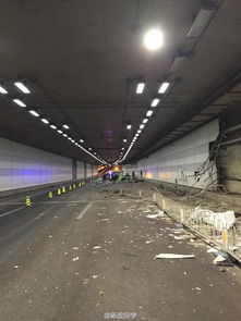 福建一隧道4辆车发生事故 福建一隧道4辆车发生事故