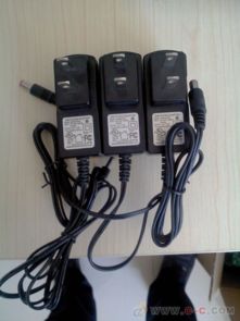 汽车电脑电源多少v