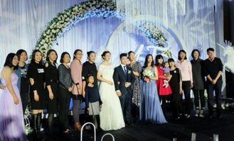 朱时茂现身汪小菲婚礼 遇记者速逃离 朱时茂现身汪小菲婚礼 遇记者速逃离