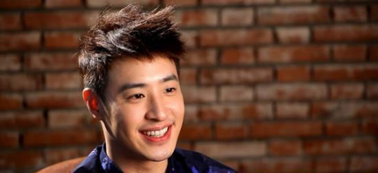 潘玮柏自曝又瘦了2公斤 展示下颌线 潘玮柏自曝又瘦了2公斤 展示下颌线