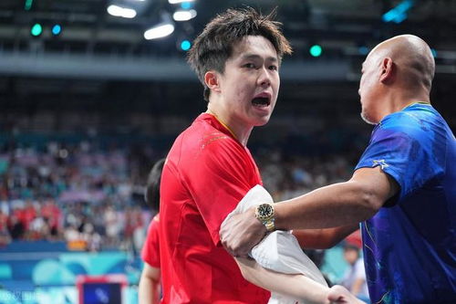 王楚钦球拍风波后4-0横扫晋级16强 王楚钦球拍风波后4-0横扫晋级16强