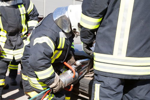 汽车启动瞬间多少安 汽车启动瞬间多少安