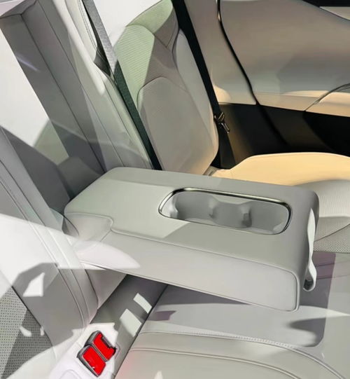 汽车后座多少米宽度 汽车后座多少米宽度