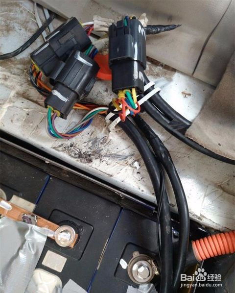 汽车电瓶多少斤重 汽车电瓶多少斤重