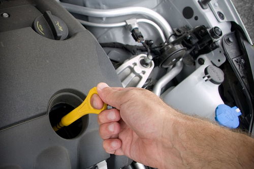 汽车起步烧油多少正常 汽车起步烧油多少正常