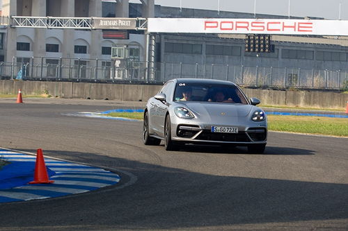 油混汽车时速多少 油混汽车时速多少