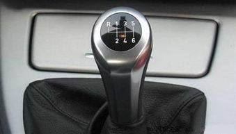 汽车多少转踩油门 汽车多少转踩油门