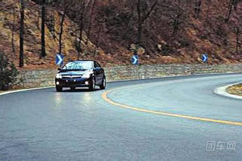 汽车转弯车速多少合适 汽车转弯车速多少合适