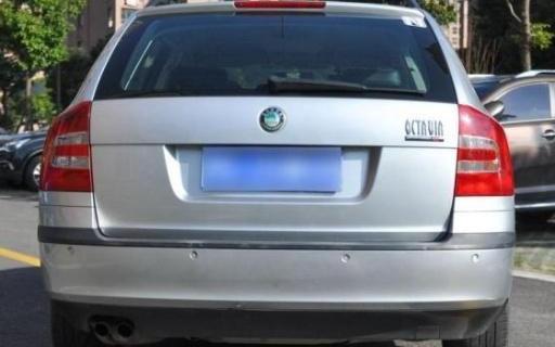 汽车加装屏幕价格多少 汽车加装屏幕价格多少