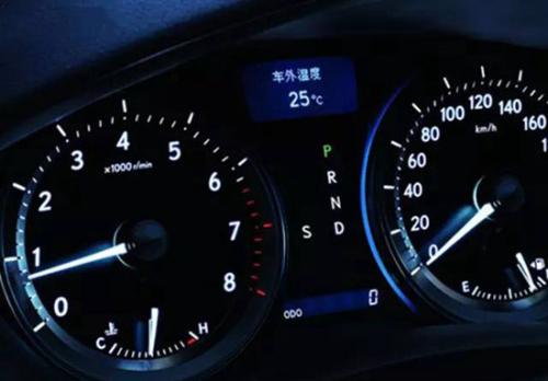 早晨汽车转速多少正常