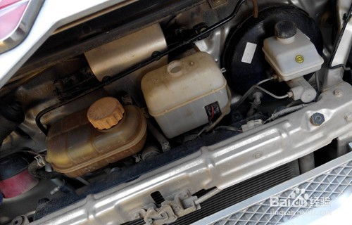 汽车水箱保持多少水 汽车水箱保持多少水