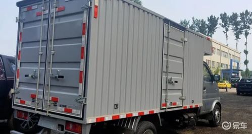 小汽车都多少吨