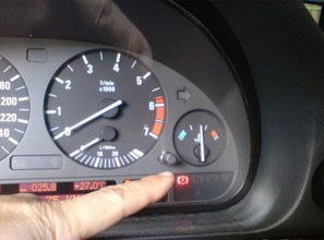 汽车多少水温可以开