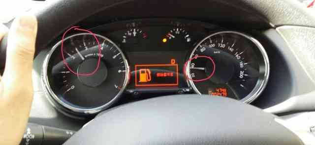 汽车转速多少最省车 汽车转速多少最省车