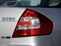 汽车后尾灯亮度多少 汽车后尾灯亮度多少