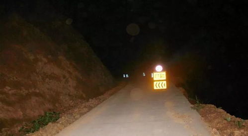 汽车距山崖多少米