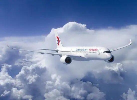 上海航空一航班飞行中有充电宝冒烟 上海航空一航班飞行中有充电宝冒烟