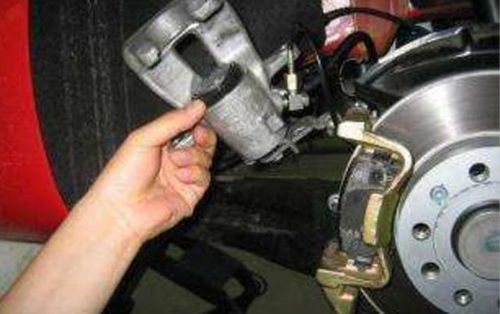 汽车多少公里换刹车 汽车多少公里换刹车