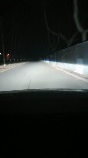 改汽车远光灯价位多少 改汽车远光灯价位多少