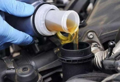 汽车加机油多少最佳 汽车加机油多少最佳