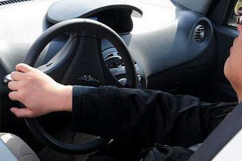 汽车起步推荐转速多少 汽车起步推荐转速多少