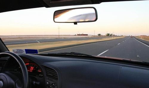 汽车玻璃多少厚