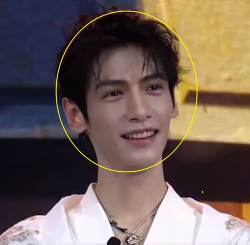 63岁马景涛直播时晕倒 63岁马景涛直播时晕倒