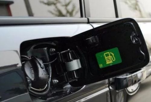 汽车停放油留多少 汽车停放油留多少