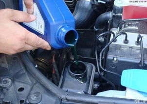 汽车加满机油多少升