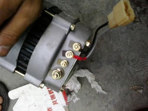 汽车发电电机多少伏 汽车发电电机多少伏