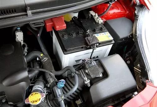 正常汽车多少电压充电 正常汽车多少电压充电