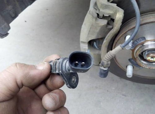 汽车abs插头多少电压 汽车abs插头多少电压