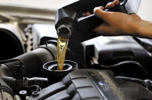 汽车机油缺多少加 汽车机油缺多少加