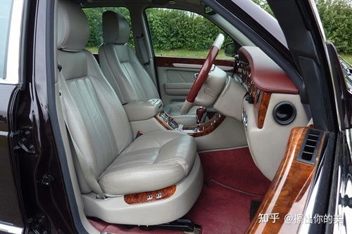 汽车脚踏垫多少斤