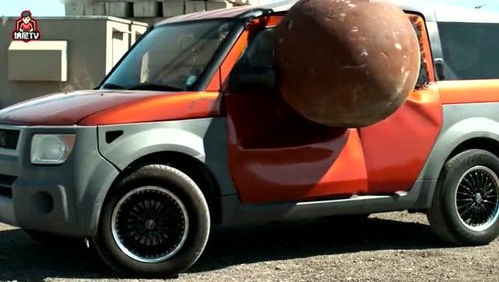 多少吨铁球砸汽车 多少吨铁球砸汽车