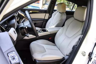 福特汽车电瓶多少v