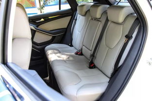 福特汽车电瓶多少v