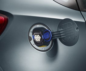 汽车多少电压算充满 汽车多少电压算充满