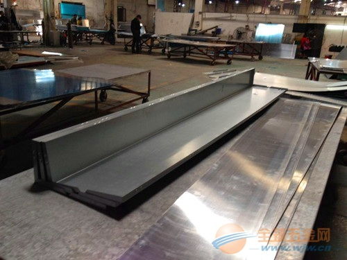 汽车板材厚度适合多少