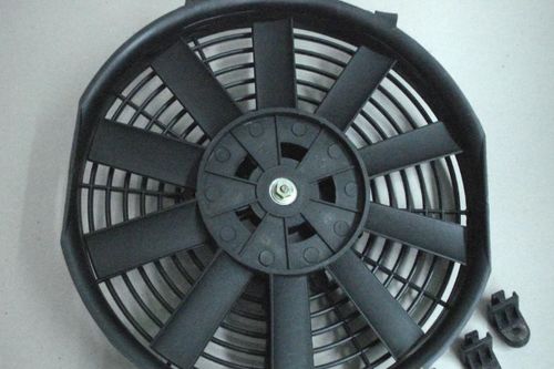 汽车水箱风扇电流多少 汽车水箱风扇电流多少