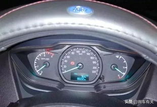 汽车爬陡坡转速多少