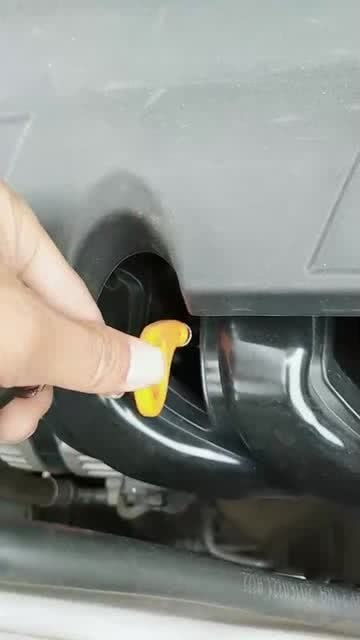 汽车到底多少换机油 汽车到底多少换机油