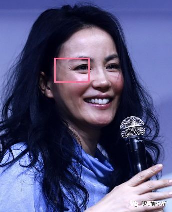 张子宇被日本女将戳到眼睛表情痛苦 张子宇被日本女将戳到眼睛表情痛苦