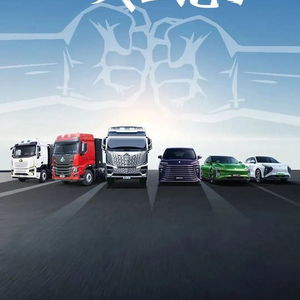 乘龙卡车再发两张海报内涵理想 乘龙卡车再发两张海报内涵理想