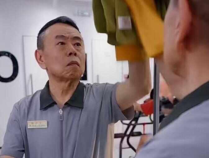 68岁潘长江演短剧：阔太爱上60岁保洁