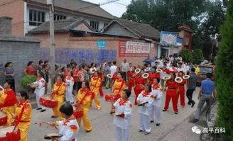 学子考上清华 村里请英歌队隆重庆祝 学子考上清华 村里请英歌队隆重庆祝