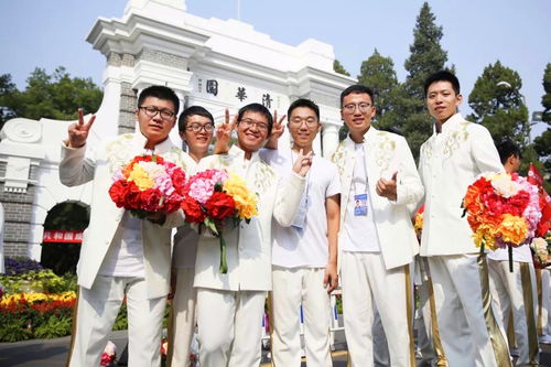 学子考上清华 村里请英歌队隆重庆祝 学子考上清华 村里请英歌队隆重庆祝